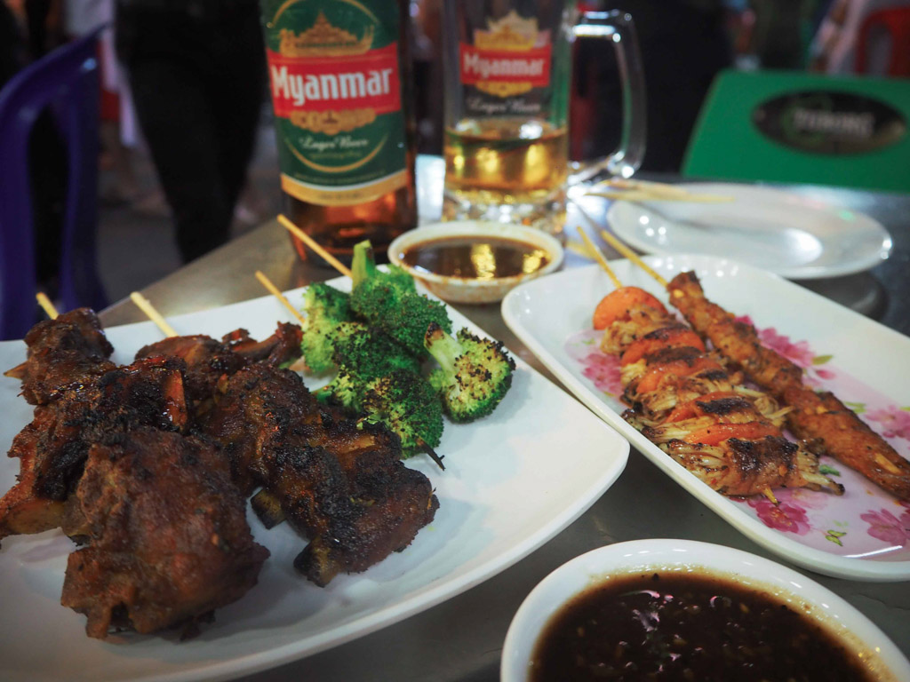 yangon-myanmar-que-ver-bbq-street-food-19street