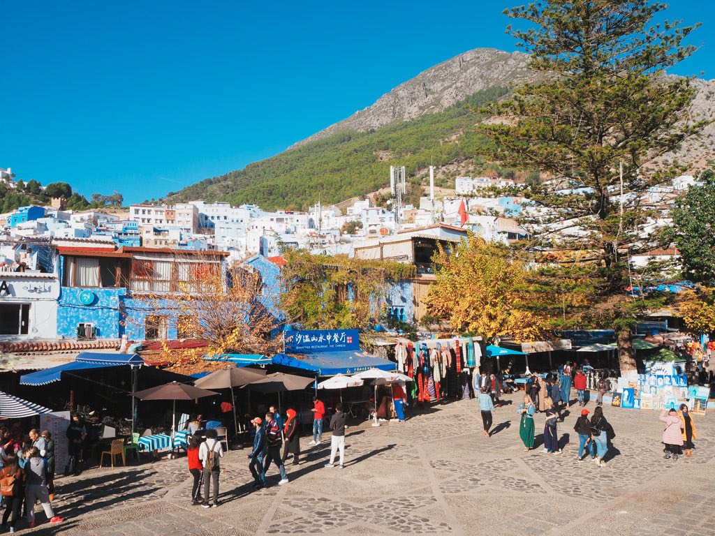 plaza-uta-el-hamman-que-ver-en-chefchaouen-marruecos